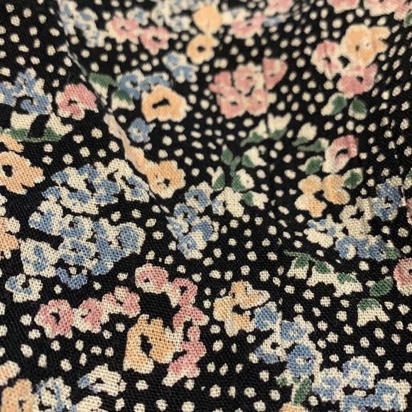 Floral print strapped dress - Picture 3 of 8